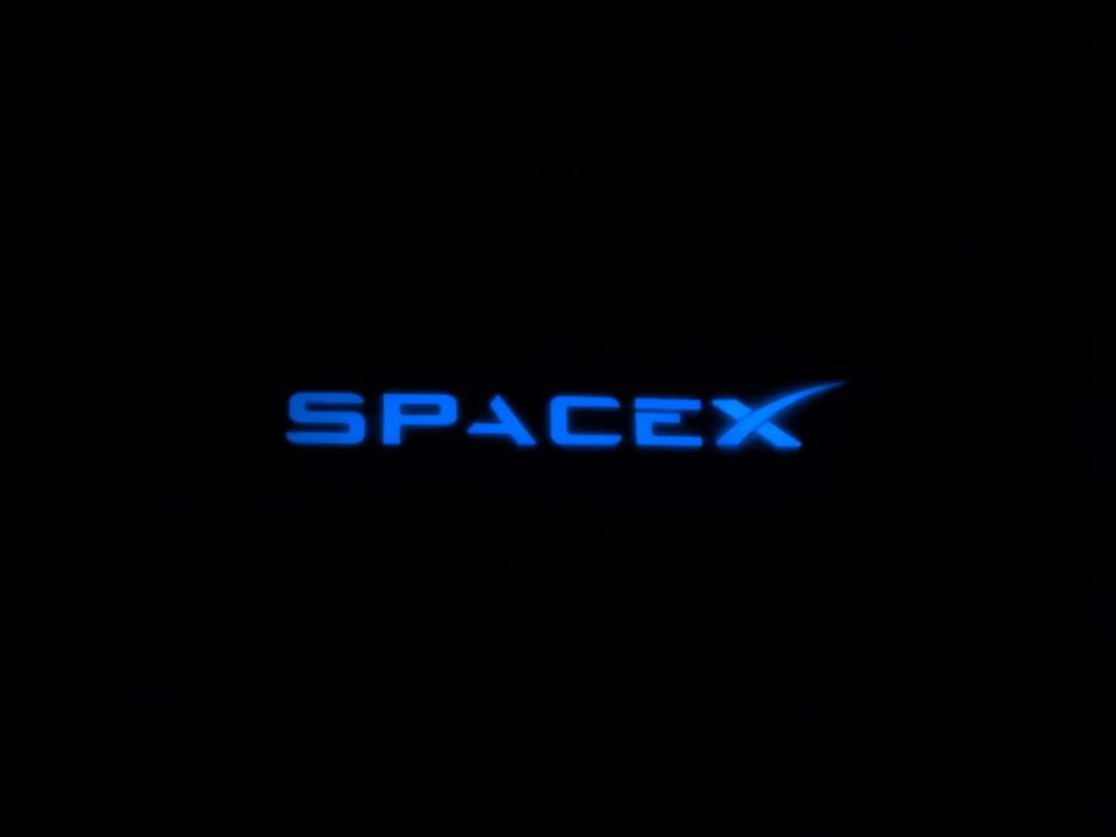 What is SpaceX? Everything you need to know. | GEEKS